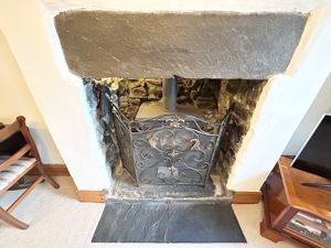 Photo 8- click for photo gallery